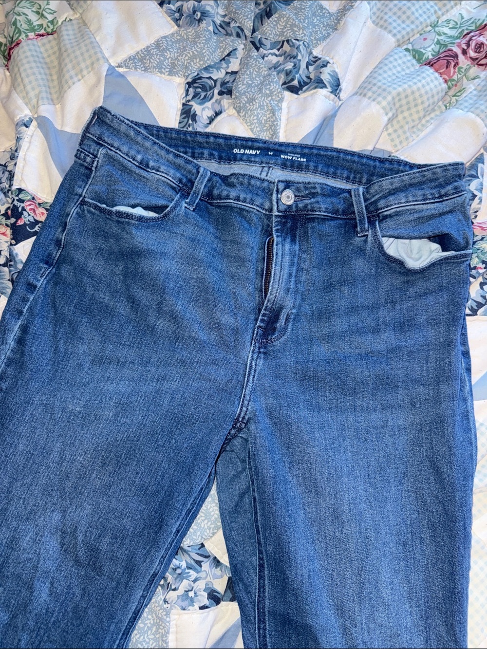 Old Navy Women's Blue Straight-Leg Jeans